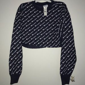 Champion cropped sweater *FINAL PRICE*